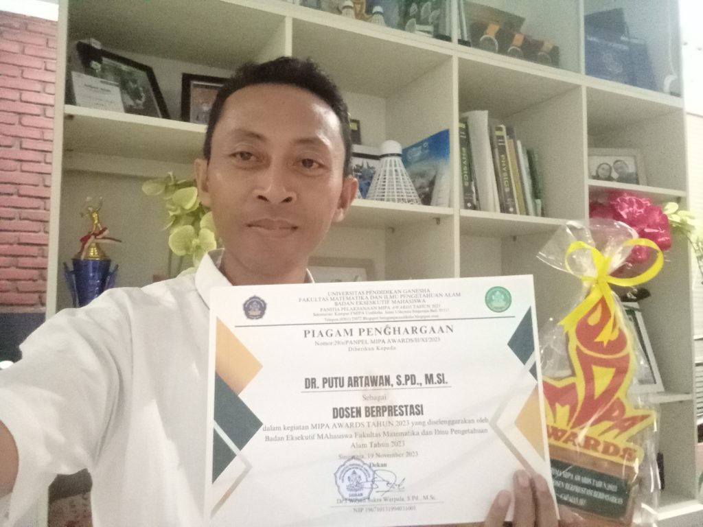 Perjalanan dan Dedikasi Dr. Putu Artawan dalam Dunia Pendidikan dan Sains
