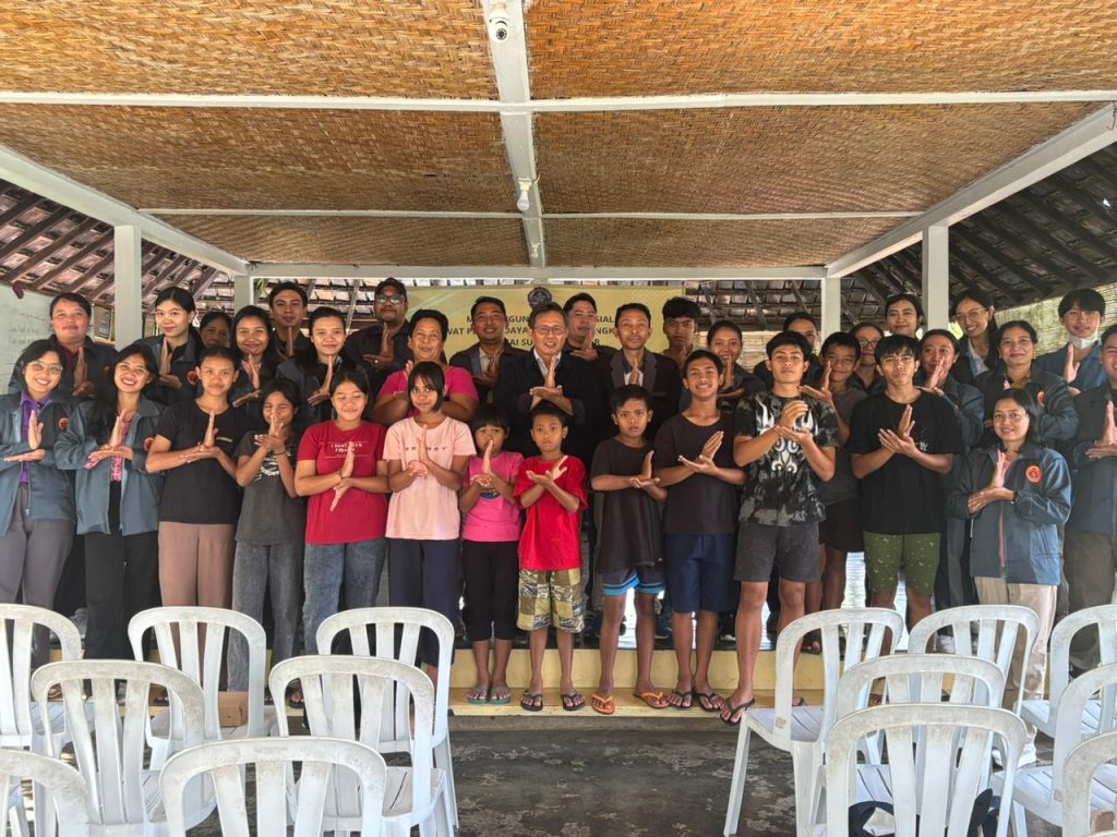 Program Kepekaan Sosial Prodi S2 IPA UNDIKSHA di Panti Asuhan Salam, Tabanan-Bali